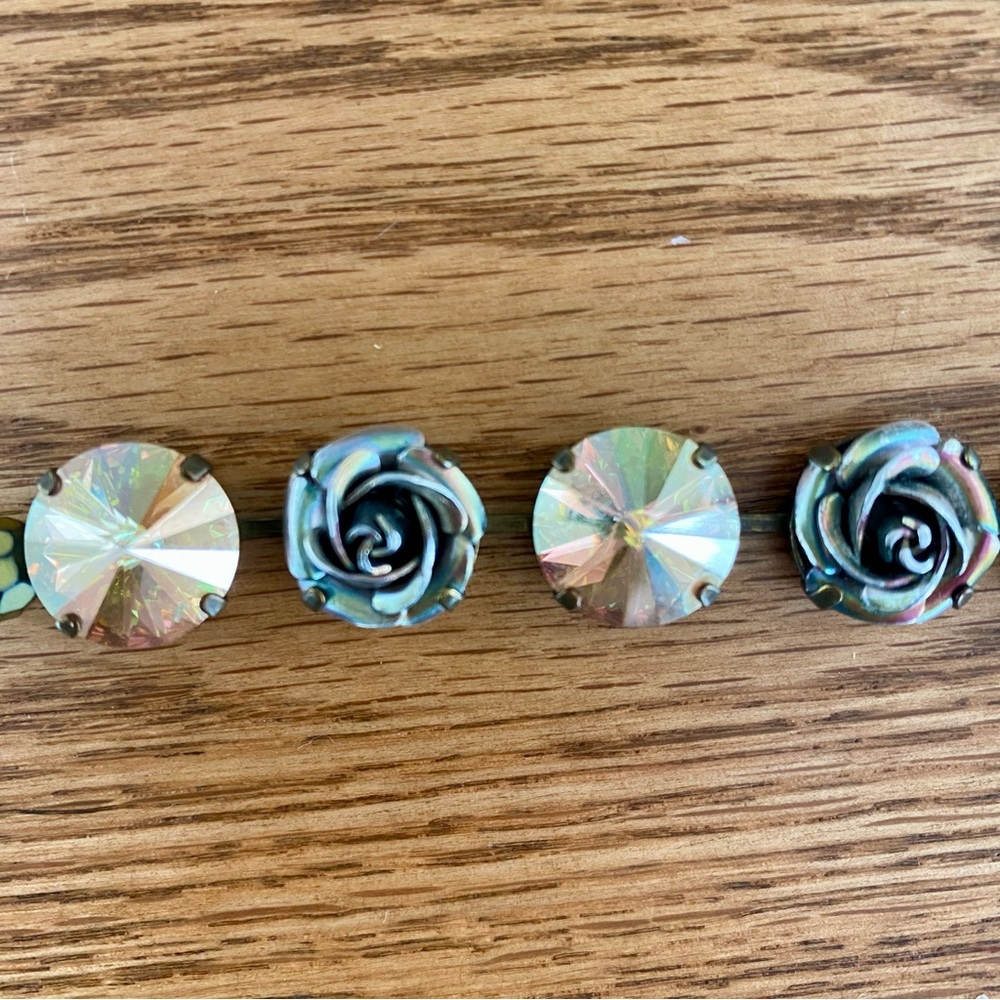 Sabika Vienna Bracelet Light Champagne Swarovski with AB Finish & Roses W21